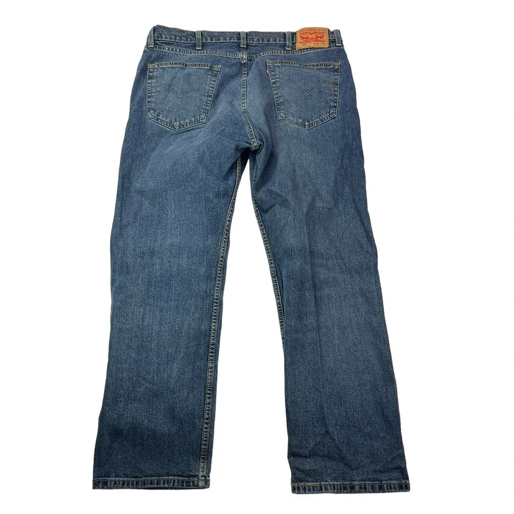 Levis 505 Regular Fit Jeans Mens 38x30 Medium Wash Blue Straight Leg Stretch